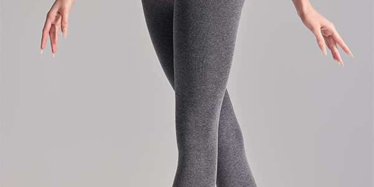 Seamless Opaque Tights: Cross-Sectional Geometry and Light Management
