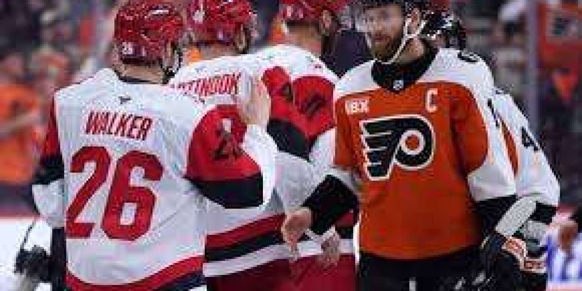 Eric Staal 12 toward be Retired as he retires against the NHL as a Hurricane