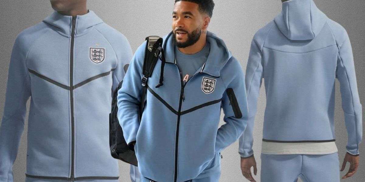 FIFA 2026 England Tech Fleece Hoodie – The Peak of Modern Fan Performance