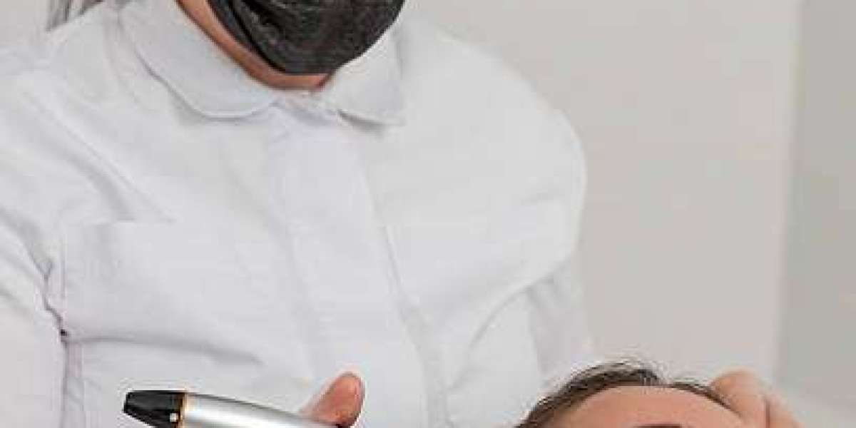 Understanding the Fractional Microneedling in Riyadh Process for Better Skin Results