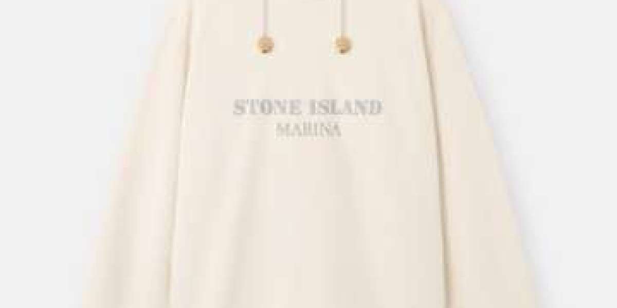 Stone Island Streetwear mit modernem Stil in Deutschland