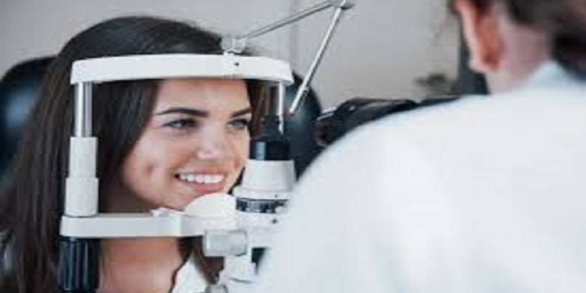 Where to Compare Laser Eye Surgery in Lahore Clinics 2026?
