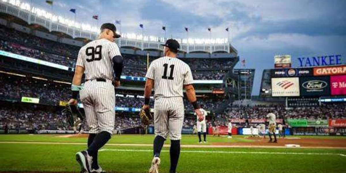 Yankees Contention Roundup: 9th inning eruption seals Blue Jays victory around Braves