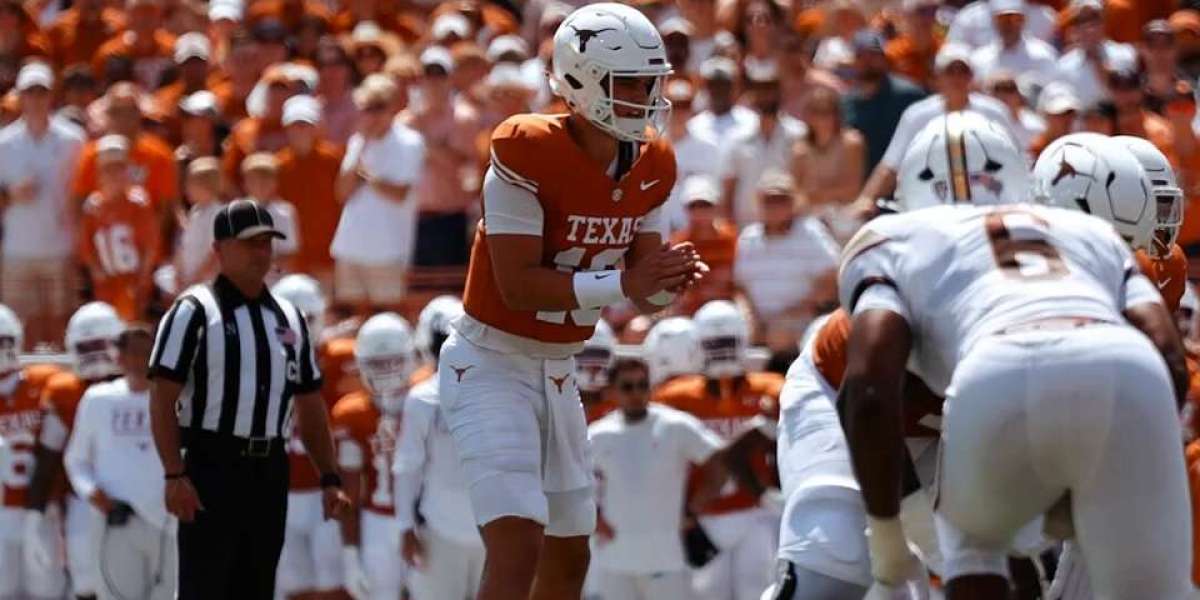 4 Texas Longhorns Increasing Up The Detail Chart In the course of Drop Camp
